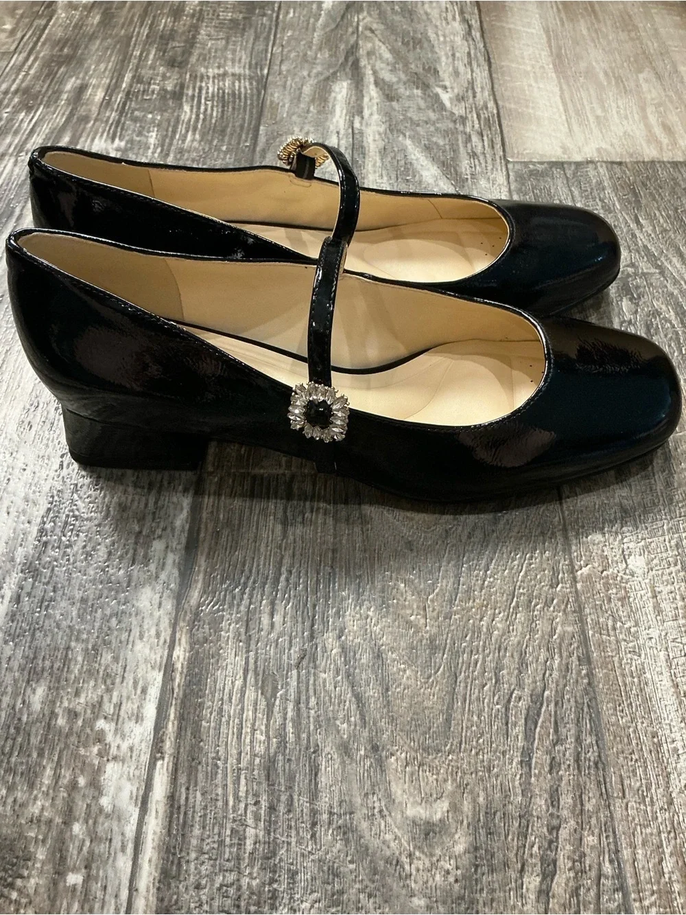 Jessica Simpson Black Patent Mary Jane Pumps with Jeweled Buckle Size 8.5